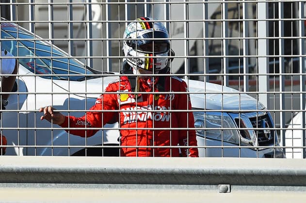 29.11.2019, xekx, Motorsport FIA , Formel 1 Großer Preis von Abu Dhabi - 2019 emspor, Sebastian Vettel (Ferrari) Unfall im Freien Training (DFL DFB REGULATIONS PROHIBIT ANY USE OF PHOTOGRAPHS as IMAGE SEQUENCES and or QUASI-VIDEO) Abu Dhabi