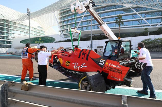 Sebastian Vettel, Scuderia Ferrari, formula 1 GP, Abu Dhabi, Yas Marina Circuit, VAE, 29.11.2019 Photo:mspb Jean Petin Crash, Sebastian Vettel, formula 1 GP, Abu Dhabi, Yas Marina Circuit,