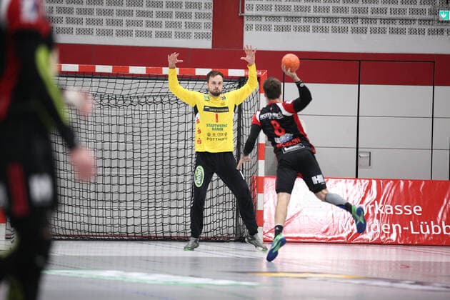 v.l. Felix Storbeck (ASV Hamm-Westfalen 1), Jens Bechtloff (TuS N-Luebbecke 8) GER, Handball, 2. Bundesliga, TuS N-Luebbecke gegen ASV Hamm-Westfalen, 29.11.2019 Luebbecke Copyright: xStrohdiekx Eibner-Pressefotox EP_jsk