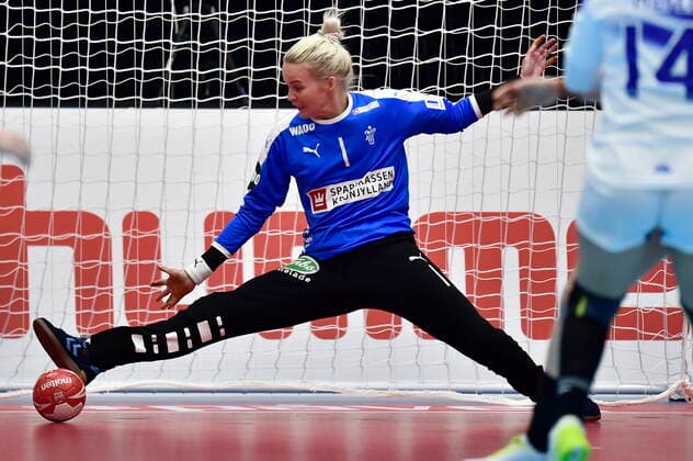 Danmark moeder Australien, i den indledende runde i Gruppe B, under Kvindernes Haandbold VM i Kumamoto Prefectural Gymnasium i Japan, loerdag den 30. november 2019. , Kumamoto Denmark Copyright: BoxAmstrupx cop222 spdk20191130-123333-L