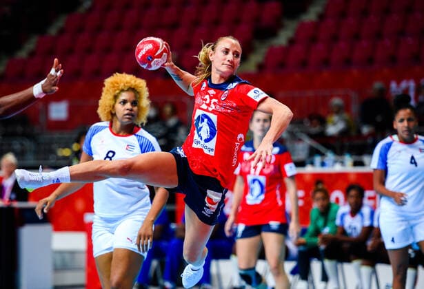 191130 Camilla Herrem of Norway during the Women s World Handball Championship game between Norway and Cuba on November 30, 2019 in Kumamoto. Photo: Daniel Stiller Bildbyran kod DS 59408 bbeng dam women handball handboll world handball championship 2019 norway norge cuba kuba handball vm Copyright: DANIELxSTILLER BB191130DS046