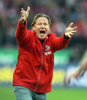 Sport Bilder des Tages 1. FC Köln - FC Augsburg 30.11.2019. Trainer Markus Gisdol (1. FC Köln) am Spielfeldrand. DFL REGULATIONS PROHIBIT ANY USE OF PHOTOGRAPHS AS IMAGE SEQUENCES AND OR QUASI-VIDEO