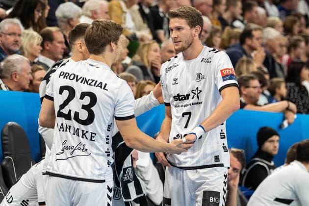THW Kiel - Montpellier HB am 30.11.2019 Rune Dahmke ( 23, THW Kiel), Magnus Landin Jacobsen ( 7, THW Kiel), THW Kiel - Montpellier HB in der VELUX EHF Champions League, Gruppe B am 10. Spieltag in der Sparkassen-Arena (Kiel) am 30.11.2019) Copyright: xBEAUTIFULxSPORTS Angenendtx