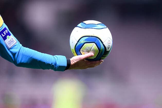 ILLUSTRATION - BALLON FOOTBALL : Nice vs Angers - Ligue 1 Conforama - 30 11 2019 FEP Panoramic 