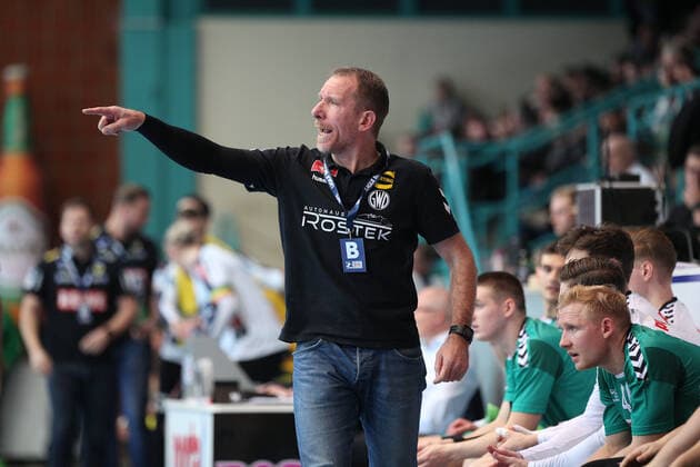 Frank Carstens (Trainer TSV GWD Minden) GER, Handball, 1. Bundesliga, TSV GWD Minden gegen Rhein-Neckar Loewen, 30.11.2019 Minden Copyright: xStrohdiekx Eibner-Pressefotox EP_jsk