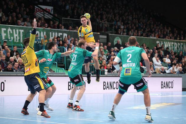 v.l. Jannik Kohlbacher (Rhein-Neckar Loewen 80), Savvas Savvas (TSV GWD Minden 7), Magnus Gullerud (TSV GWD Minden 21), Niclas Kirkelokke (Rhein-Neckar Loewen 6), Lucas Meister (TSV GWD Minden 2) GER, Handball, 1. Bundesliga, TSV GWD Minden gegen Rhein-Neckar Loewen, 30.11.2019 Minden Copyright: xStrohdiekx Eibner-Pressefotox EP_jsk