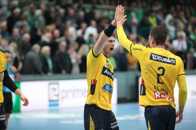 v.l. Uwe Gensheimer (Rhein-Neckar Loewen 3), Andy Schmid (Rhein-Neckar Loewen 2) GER, Handball, 1. Bundesliga, TSV GWD Minden gegen Rhein-Neckar Loewen, 30.11.2019 Minden Copyright: xStrohdiekx Eibner-Pressefotox EP_jsk