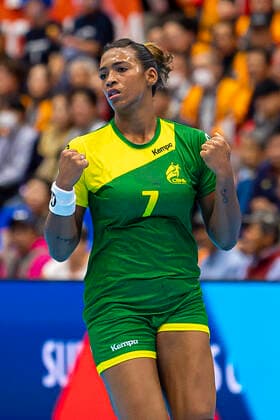 Handball, Frauen: WM 2019, Vorrunde, Gruppe B, 2. Spieltag , Brasilien - Frankreich Tamires Araujo (Brasilien) Yamaga City Overall Gymnasium Kumamoto Japan
