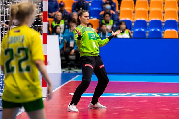 Handball, Frauen: WM 2019, Vorrunde, Gruppe B, 2. Spieltag , Australien - Deutschland Torhueterin Isabell Roch (Deutschland Dortmund) Yamaga City Overall Gymnasium Kumamoto Japan
