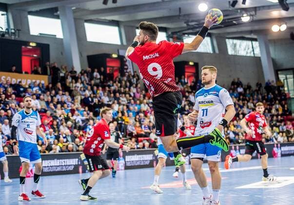 Mickal, Pavel (HSG Nordhorn-Lingen 9) TVB 1898 Stuttgart - HSG Nordhorn Lingen HBL LIQUI MOLY 1.Handball-BundesligaSCHARRena Stuttgart Baden-Wuerttemberg Deutschland . 01.12.19 Handball 15. Spieltag , Baden Wuerttemberg Deutschland