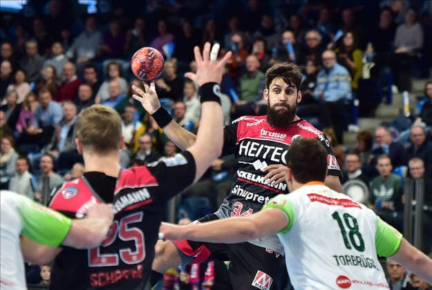 01.12.2019 - Handball - 1. Bundesliga LIQUI MOLY HBL - Saison 2019 2020 - 16.Spieltag: HC Erlangen Metropolregion Nürnberg HCE - HSG Wetzlar - OGo - Quentin Minel (34, HC Erlangen HCE )