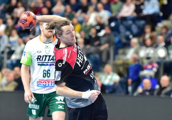 01.12.2019 - Handball - 1. Bundesliga LIQUI MOLY HBL - Saison 2019 2020 - 16.Spieltag: HC Erlangen Metropolregion Nürnberg HCE - HSG Wetzlar - OGo - Johannes Sellin (5, HC Erlangen HCE )