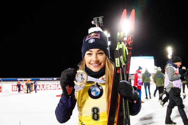 Bilder des Jahres 2019, Sport 12 Dezember Sport Bilder des Tages 191201 Dorothea Wierer of Italy celebrates after the Women s 7,5km Sprint during the IBU World Cup Biathlon on December 01, 2019 in Östersund. Photo: Johan Axelsson BILDBYRAN Cop 245 2019 Skiskytter Women bbeng ibu world cup biathlon skidskytte skidskytte-vm sprint women sprint jubel italien *** 191201 Dorothea Wierer of Italy celebrates after the Womens 7.5km Sprint during the IBU World Cup Biathlon on December 01, 2019 in Östersund Photo Johan Axelsson BILDBYRAN Cop 245 2019 Biathlon Women bbeng ibu world cup biathlon biathlon biathlon world sprint women sprint cheer italy,  Copyright: JOHANxAXELSSON BB191201JA160