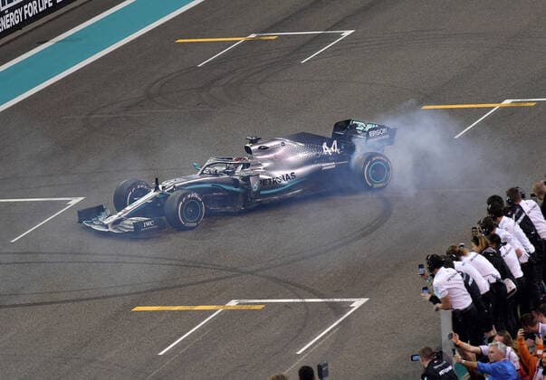 FORMULA 1 ETIHAD AIRWAYS ABU DHABI GRAND PRIX 2019 01.12.2019, Yas Marina Circuit, Abu Dhabi, FORMULA 1 ETIHAD AIRWAYS ABU DHABI GRAND PRIX 2019 , im Bild Sieger Lewis Hamilton (GB 44), Mercedes-AMG Petronas Motorsport