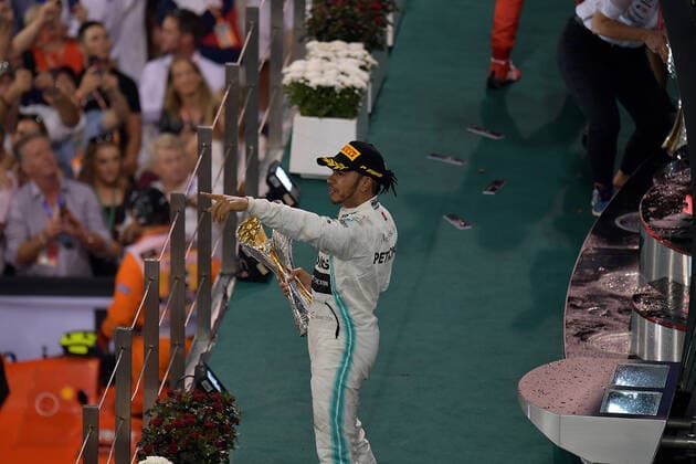 FORMULA 1 ETIHAD AIRWAYS ABU DHABI GRAND PRIX 2019 01.12.2019, Yas Marina Circuit, Abu Dhabi, FORMULA 1 ETIHAD AIRWAYS ABU DHABI GRAND PRIX 2019 , im Bild Podium: Sieger Lewis Hamilton (GB 44), Mercedes-AMG Petronas Motorsport, 2.Platz für Max Verstappen (NEL 33), Aston Martin Red Bull Racing, 3.Platz für Charles Leclerc (MCO 16), Scuderia Ferrari Mission Winnow