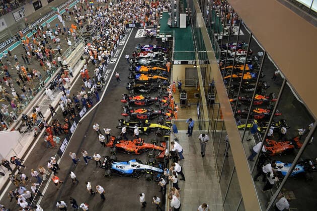 FORMULA 1 ETIHAD AIRWAYS ABU DHABI GRAND PRIX 2019 01.12.2019, Yas Marina Circuit, Abu Dhabi, FORMULA 1 ETIHAD AIRWAYS ABU DHABI GRAND PRIX 2019 , im Bild Podium: Sieger Lewis Hamilton (GB 44), Mercedes-AMG Petronas Motorsport, 2.Platz für Max Verstappen (NEL 33), Aston Martin Red Bull Racing, 3.Platz für Charles Leclerc (MCO 16), Scuderia Ferrari Mission Winnow