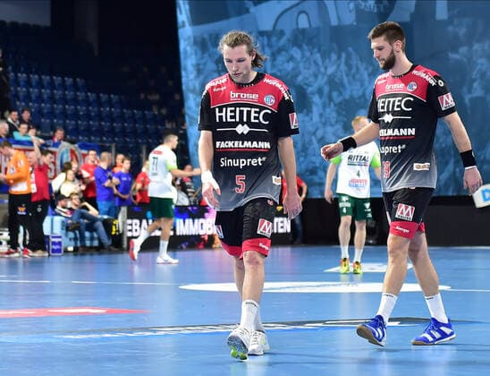 01.12.2019 - Handball - 1. Bundesliga LIQUI MOLY HBL - Saison 2019 2020 - 16.Spieltag: HC Erlangen Metropolregion Nürnberg HCE - HSG Wetzlar - OGo - Johannes Sellin (5, HC Erlangen HCE ) Sime Ivic (19, HC Erlangen HCE ) enttäuscht Enttäuschung