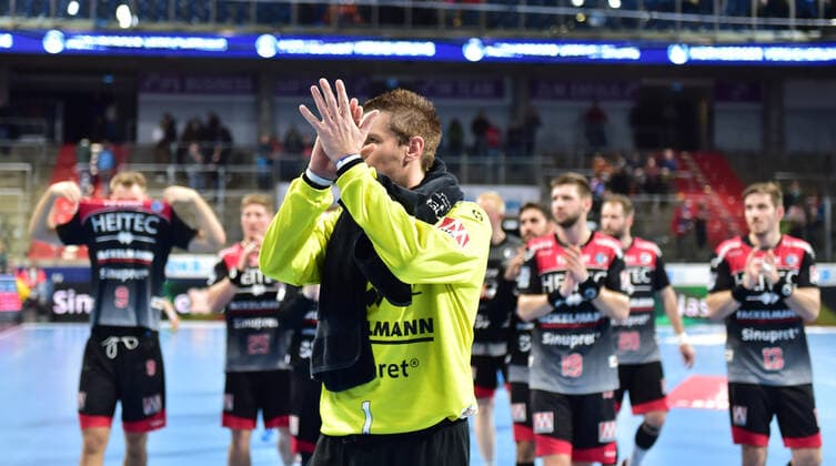 01.12.2019 - Handball - 1. Bundesliga LIQUI MOLY HBL - Saison 2019 2020 - 16.Spieltag: HC Erlangen Metropolregion Nürnberg HCE - HSG Wetzlar - OGo - Mannschaft Team enttäuscht Enttäuschung nach Spielende
