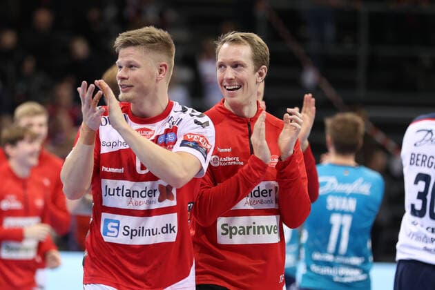 SG Flensburg-Handewitt vs Aalborg Handbold, Handball, EHF Champions League Gruppenphase, 01.12.19; Flensburg Sebastian Barthold (Aalborg Handbold, 06) und Mikael Aggefors (Aalborg Handbold, 16). Jubel ueber den Sieg Copyright: xBEAUTIFULxSPORTS MarioxM.xKobergx