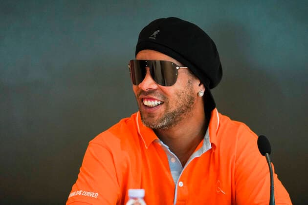 Bilder des Jahres 2019, Sport 12 Dezember Sport Bilder des Tages SANYA, CHINA - NOVEMBER 29: Former football star Ronaldinho attends the International Teqball Federation (FITEQ) on November 29, 2019 in Sanya, China.  Copyright: xVCGx CFP111261603001 