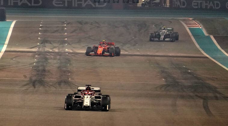 FORMULA 1 ETIHAD AIRWAYS ABU DHABI GRAND PRIX 2019 01.12.2019, Yas Marina Circuit, Abu Dhabi, FORMULA 1 ETIHAD AIRWAYS ABU DHABI GRAND PRIX 2019 , im Bild Kimi Raikkonen (FIN 7), Alfa Romeo Racing, Charles Leclerc (MCO 16), Scuderia Ferrari Mission Winnow, Valtteri Bottas (FIN 77), Mercedes-AMG Petronas Motorsport