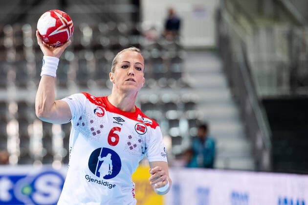 191202 Heidi Loke of Norway during the Women s World Handball Championship game between Slovenia and Norway on December 2, 2019 in Kumamoto. Photo: Daniel Stiller Bildbyran kod DS 59409 bbeng dam women handball handboll world handball championship 2019 norway norge handball vm slovenia slovenien Copyright: DANIELxSTILLER BB191202DS019