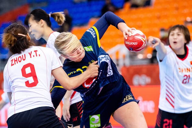 191202 Hanna Blomstrand of Sweden during the Women s World Handball Championship match between China and Sweden on December 2, 2019 in Kumamoto. Photo: Ludvig Thunman BILDBYRAN kod LT 35690 bbeng dam women handball handboll world handball championship 2019 sverige sweden china kina Copyright: LUDVIGxTHUNMAN BB191202LT042
