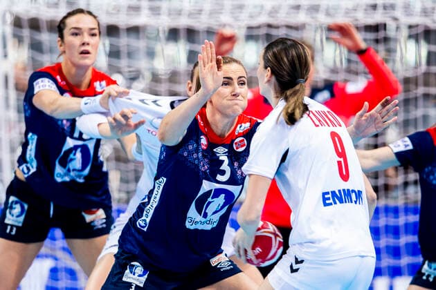 191203 Emilie Hegh Arntzen of Norway during the Women s World Handball Championship game between Norway and Serbia on December 3, 2019 in Kumamoto. Photo: Daniel Stiller Bildbyran kod DS 59413 bbeng dam women handball handboll world handball championship 2019 norway norge handball vm serbien serbia Copyright: DANIELxSTILLER BB191203DS063