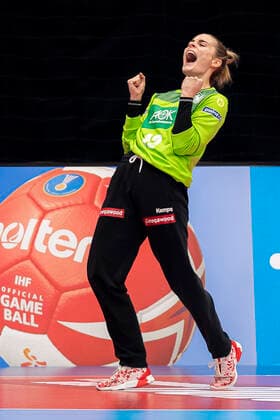 Handball, Frauen: WM 2019, Vorrunde, Gruppe B, 3. Spieltag , Dänemark - Deutschland Torhueterin Dinah Eckerle (Deutschland SG BBM Bietigheim) Kumamoto Kumamoto Prefectural Gymnasium Kumamoto Japan
