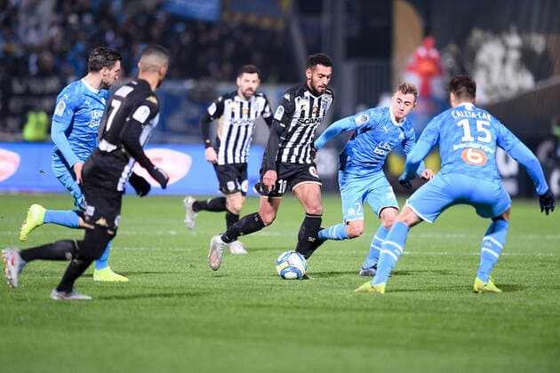 10 ANGELO FULGINI (SCO) - 21 VALENTIN RONGIER (OM) FOOTBALL : Angers vs Marseille - Ligue 1 Conforama - 03 12 2019 FEP Panoramic 