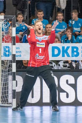 Torwart Johannes Jogi Bitter (TVB 1898 Stuttgart). Deutschland, Stuttgart, 03.12.2019, HaBa, DHB-Pokal, Viertelfinale: TVB 1898 Stuttgart vs THW Kiel, SCHARRena