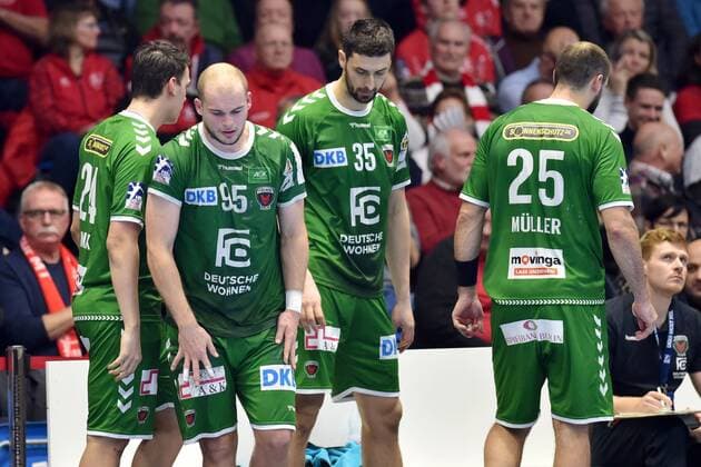 enttaeuscht, frustriert, Emotion; Frederik Simak, Paul Drux, Marko Kopljar und Michael Mueller (Fuechse Berlin) (L-R) , GER, MT Melsungen - Fuechse Berlin, Handball, DHB Pokal, 03.12.2019, GER, MT Melsungen - Fuechse Berlin, Handball, DHB Pokal Maenner, 03.12.2019 Kassel Copyright: xSippel xEibner-Pressefotox EP_rsl