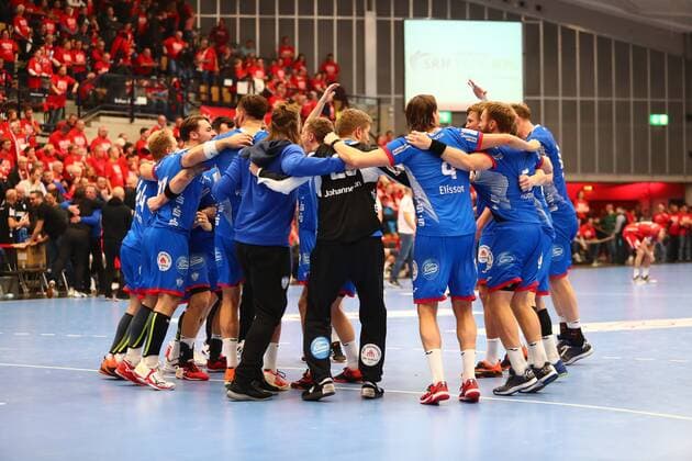 Lemgoer Spieler feiern den Sieg in Ludwigshafen und den Einzug ins Final-Four Eulen Ludwigshafen vs TBV Lemgo, Handball, DHB-Pokal, 03.12.2019 Eulen Ludwigshafen vs TBV Lemgo, Handball, DHB-Pokal, 03.12.2019 Ludwigshafen Copyright: xWeissx Eibner-Pressefotox EP_rws