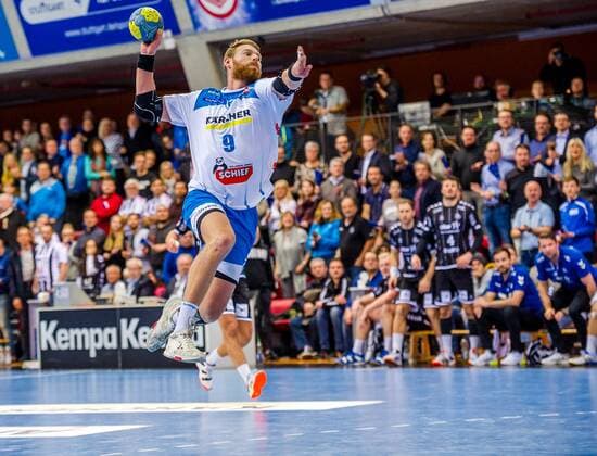 Spaeth, Manuel (TVB Stuttgart 9) TVB 1898 Stuttgart - THW Kiel DHB Pokal Viertelfinale HBL 1.Handball-Bundesliga SCHARRrena Stuttgart Baden-Wuerttemberg Deutschland beim Spiel im DHB Pokal Viertelfinale, TVB 1898 Stuttgart - THW Kiel. Stuttgart. 03.12.19 Handball DHB Pokal , Stuttgart Baden Wuerttemberg Deutschland