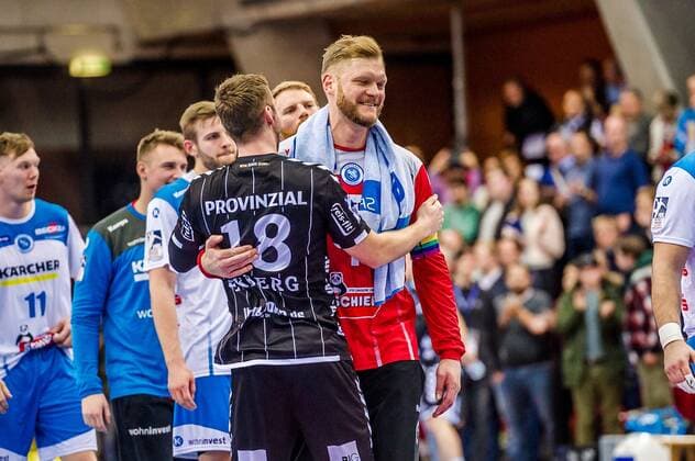 Niclas Ekberg, (THW Kiel 18) Bitter, Johannes (TVB Stuttgart 1) TVB 1898 Stuttgart - THW Kiel DHB Pokal Viertelfinale HBL 1.Handball-Bundesliga SCHARRrena Stuttgart Baden-Wuerttemberg Deutschland beim Spiel im DHB Pokal Viertelfinale, TVB 1898 Stuttgart - THW Kiel. Stuttgart. 03.12.19 Handball DHB Pokal , Stuttgart Baden Wuerttemberg Deutschland