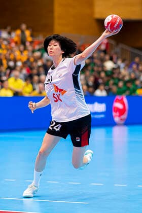Handball, Frauen: WM 2019, Vorrunde, Gruppe B, 4. Spieltag , Australien - Südkorea Ji In Jung (Korea) Yamaga Yamaga Overall Gymnasium Kumamoto Japan