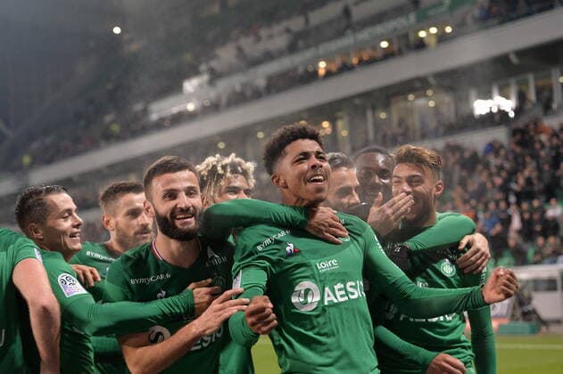 Joie de Wesley Fofana et de ses coequipiers (saint etienne) FOOTBALL : AS Saint Etienne vs OGC Nice - Ligue 1 Conforama - 04 12 2019 FredericChambert Panoramic 