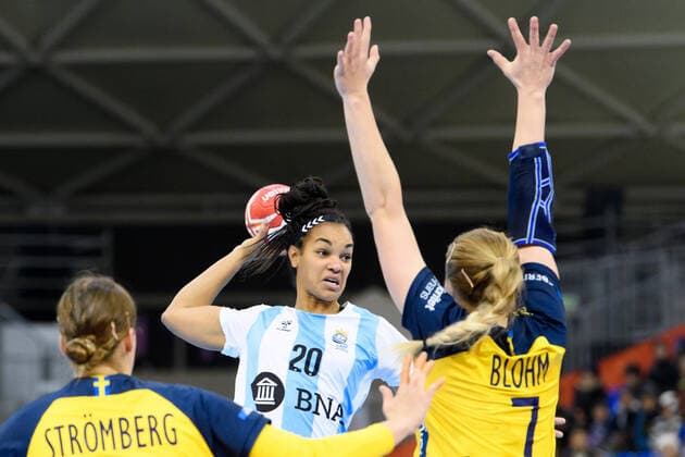 191205 Joana Bolling of Argentina during the Women s World Handball Championship match between Sweden and Argentina on December 5, 2019 in Kumamoto. Photo: Ludvig Thunman BILDBYRAN kod LT 35694 bbeng dam women handball handboll world handball championship 2019 sverige sweden argentina Copyright: LUDVIGxTHUNMAN BB191205LT004