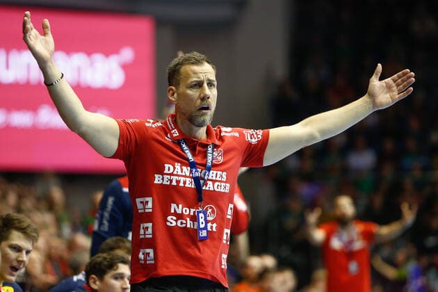 05.12.2019, xtgx, Handball Liqui Moly HBL, SC Magdeburg - SG Flensburg-Handewitt emspor, v.l. Maik Machulla (Flensburg, Trainer) Reklamiert, beschwert sich, schimpft GETEC Arena