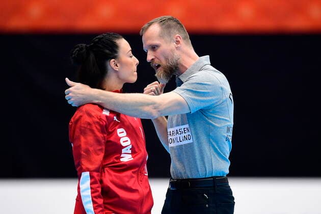 Danmark moeder Frankrig, i den indledende runde i Gruppe B, under Kvindernes Haandbold VM i Kumamoto Prefectural Gymnasium i Japan, fredag den 6. december 2019.. , Kumamoto Copyright: BoxAmstrupx cop222 spdk20191206-114751-L