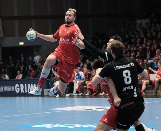 05.12.2019 xkhx Handball-Bundesliga Saison 2019 2020 MT Melsungen gegen Eulen Ludwigshafen Gunnar Dietrich (Eulen Ludwigshafen) Julius Kühn (5, MT Melsungen)