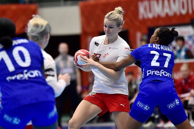 Stine Joergensen. Danmark moeder Frankrig, i den indledende runde i Gruppe B, under Kvindernes Haandbold VM i Kumamoto Prefectural Gymnasium i Japan, fredag den 6. december 2019. , Kumamoto Denmark Copyright: BoxAmstrupx cop222 spdk20191206-123553-L