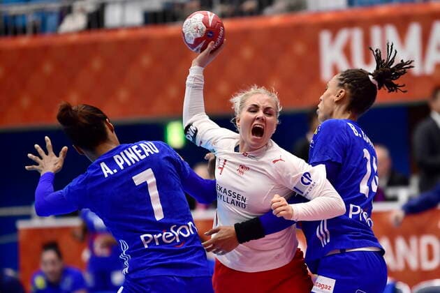 Lotte Grigel. Danmark moeder Frankrig, i den indledende runde i Gruppe B, under Kvindernes Haandbold VM i Kumamoto Prefectural Gymnasium i Japan, fredag den 6. december 2019. , Kumamoto Denmark Copyright: BoxAmstrupx cop222 spdk20191206-125413-L