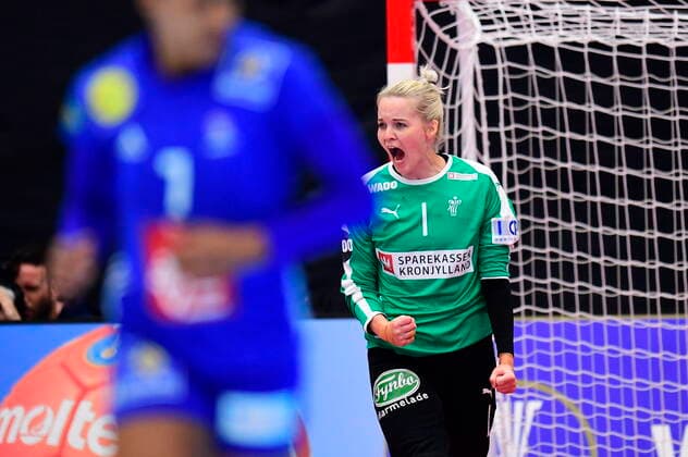 Sandra Toft. Danmark moeder Frankrig, i den indledende runde i Gruppe B, under Kvindernes Haandbold VM i Kumamoto Prefectural Gymnasium i Japan, fredag den 6. december 2019. , Kumamoto Denmark Copyright: BoxAmstrupx cop222 spdk20191206-135414-L