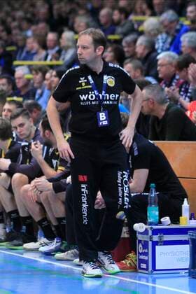 2.Bundesliga Handball VfL Luebeck-Schwartau - HSC 2000 Coburg 06.12.2019, Hansehalle Luebeck, GER, 2.Bundesliga Handball VfL Luebeck-Schwartau - HSC 2000 Coburg im Bild picture shows Trainer Jan Gorr (HSC 2000 Coburg)