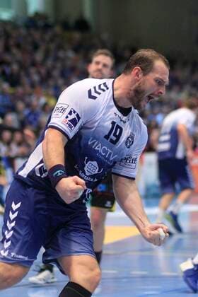 2.Bundesliga Handball VfL Luebeck-Schwartau - HSC 2000 Coburg 06.12.2019, Hansehalle Luebeck, GER, 2.Bundesliga Handball VfL Luebeck-Schwartau - HSC 2000 Coburg im Bild picture shows Jubel. Jan Schult VfL Luebeck-Schwartau jubelt.