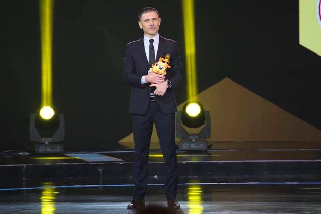 SHANGHAI, CHINA - DECEMBER 07: Football referee Milorad Mazic receives trophy during 2019 Ping An Chinese Football Association Super League Award Ceremony on December 7, 2019 in Shanghai, China.  Copyright: xVCGx CFP111262647825 