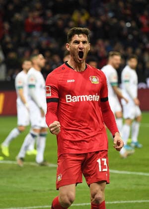 Bilder des Jahres 2019, Sport 12 Dezember Sport Themen der Woche KW49 Sport Bilder des Tages Fussball, 1.BL Saison 2019 2020, Bayer 04 Leverkusen vs FC Schalke 04, 07.12.2019, Veltinsarena Bayarena Leverkusen, Lucas Alario, Torjubel Bayer 04 Leverkusen, Aktion, Einzelbild, *** Soccer, 1 BL season 2019 2020, Bayer 04 Leverkusen vs. FC Schalke 04, 07 12 2019, Veltinsarena Bayarena Leverkusen, Lucas Alario, goal celebration Bayer 04 Leverkusen, action, single picture,