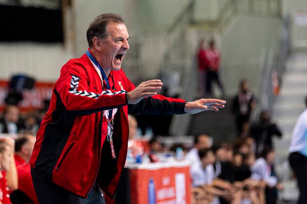 Handball, Frauen: WM 2019, Hauptrunde, Gruppe 1, 6. Spieltag , Serbien - Korea Trainer Zivojin Maksic (Serbien) Kumamoto Aqua Dome Kumamoto Japan