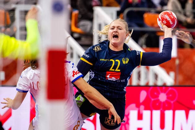 191208 Hanna Blomstrand of Sweden during the Women s World Handball Championship match between Spain and Sweden on December 8, 2019 in Kumamoto. Photo: Ludvig Thunman BILDBYRAN kod LT 35696 bbeng dam women handball handboll world handball championship 2019 sverige sweden spanien spain Copyright: LUDVIGxTHUNMAN BB191208LT005